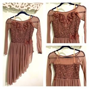 DANCE COSTUME (CONTEMPORARY)